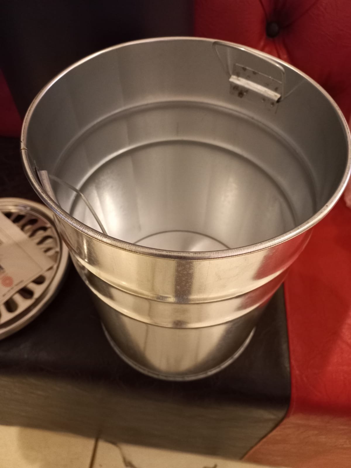 Round Standing Ashtray Carbon Steel - Image 3