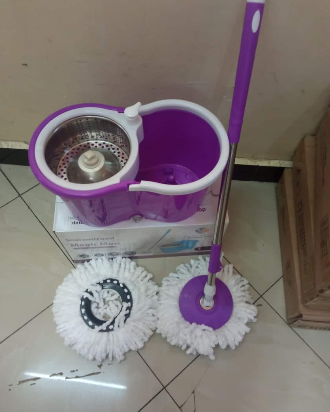 Spin Mop with Wheels and Soap Dispenser
