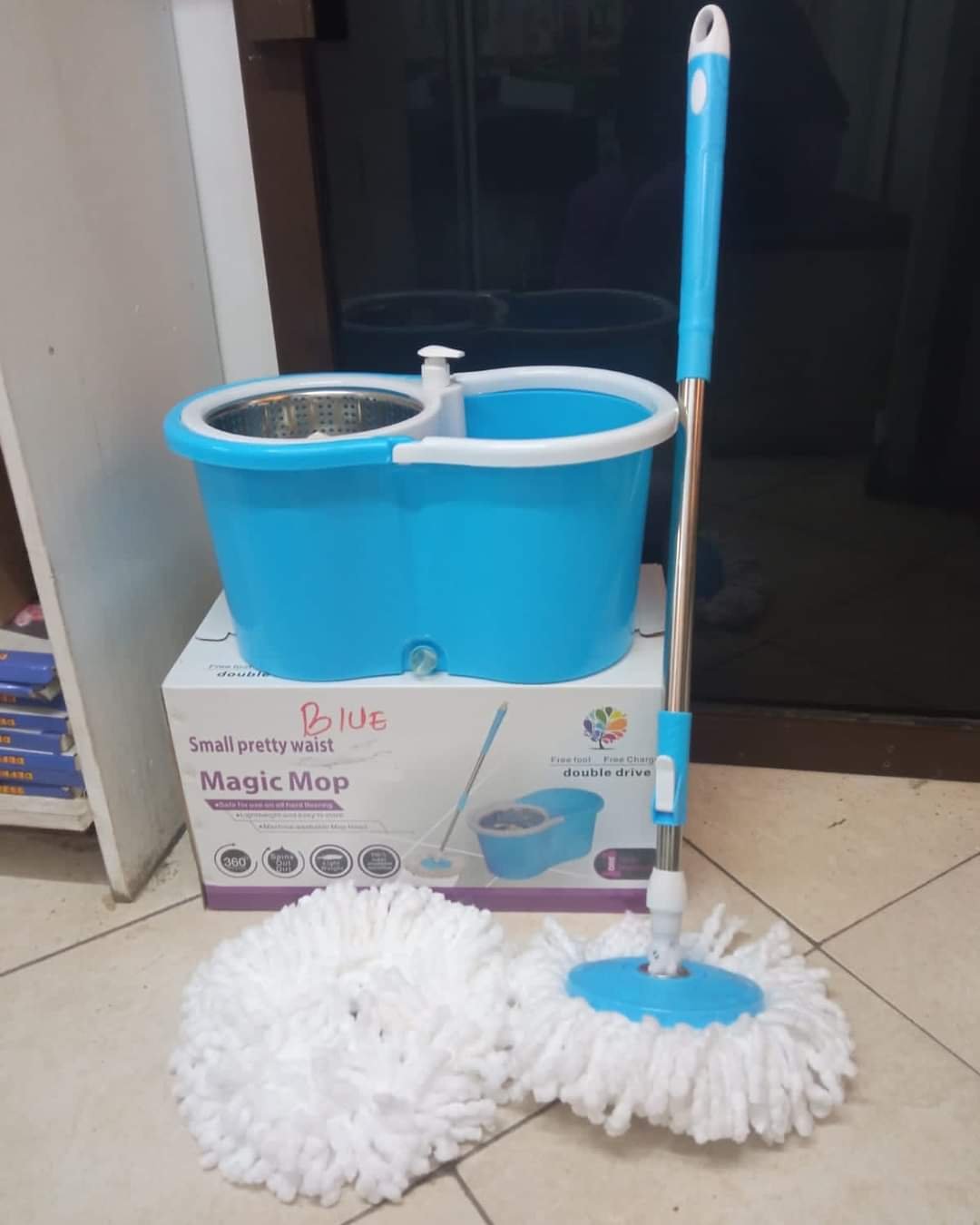 Spin Mop with Wheels and Soap Dispenser